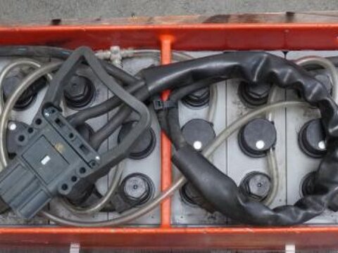 24 Volt 3 PzS 375 Ah 3
