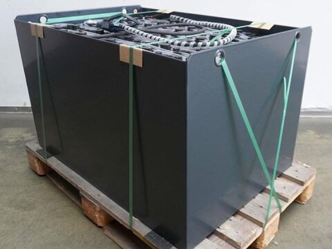 80 Volt 4 PzS 500 Ah 2