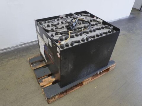 Sonstige 48 Volt 6 PzS 750 Ah