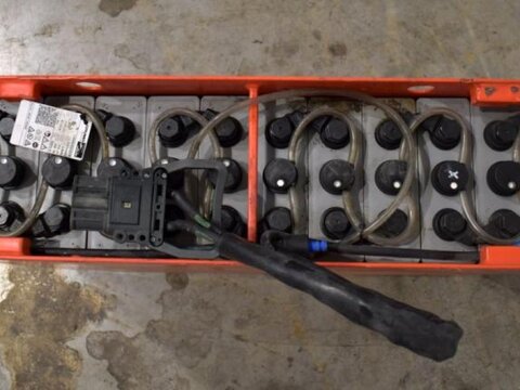 24 Volt 3 PzS 375 Ah 3