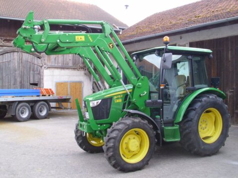 John Deere 5075 E 2