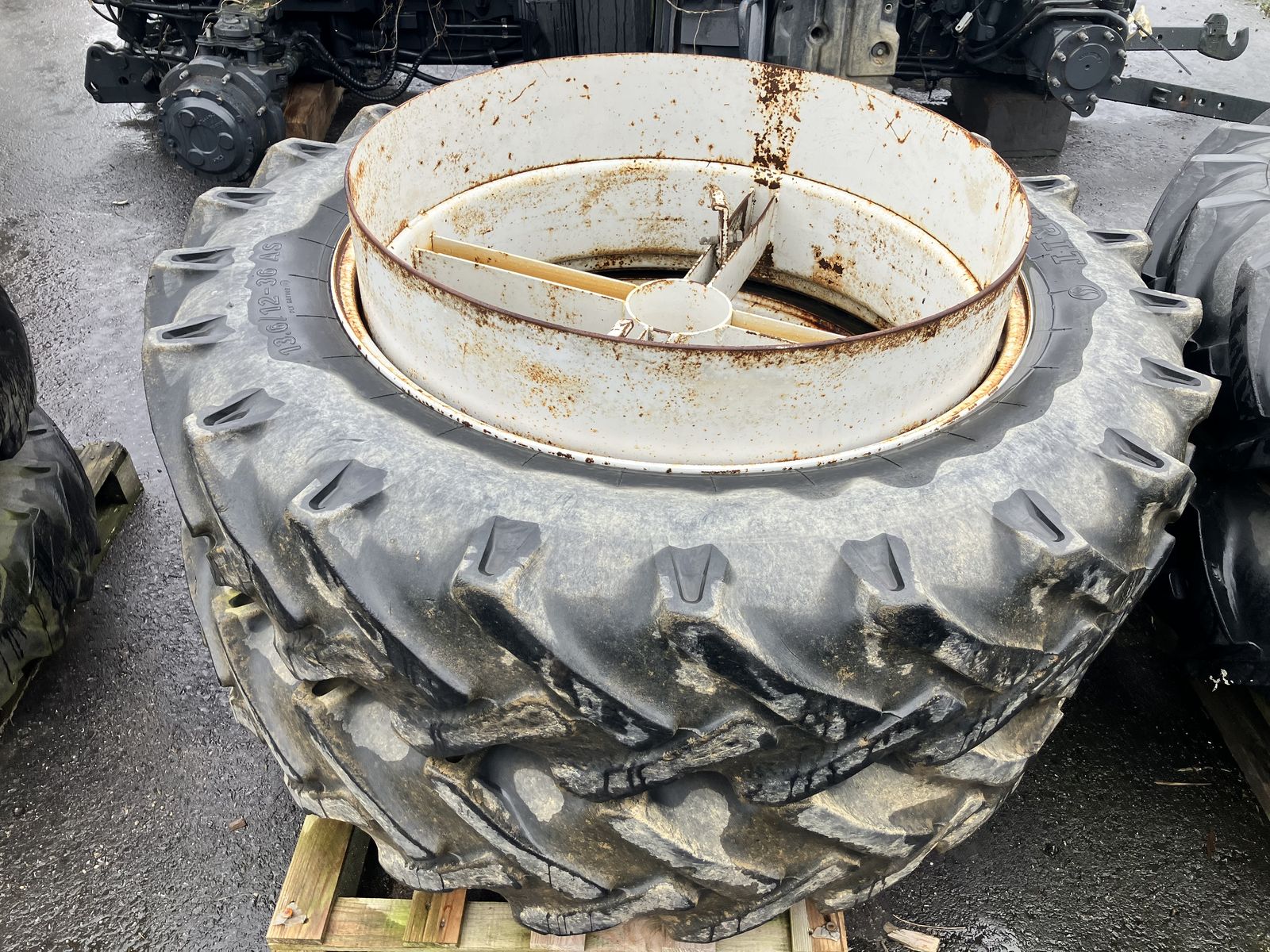 12.4 - 36 Zwillingsräder 1