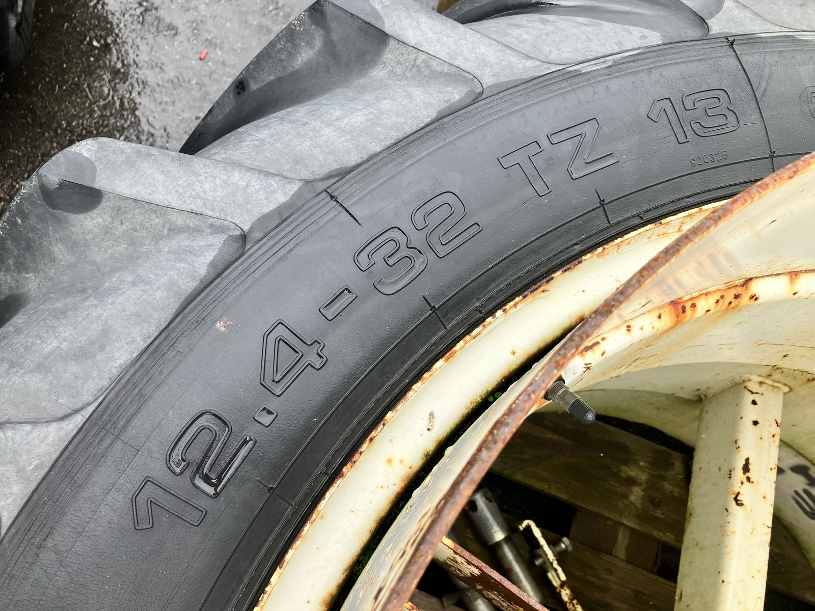 12.4 - 32 Zwillingsräder 3