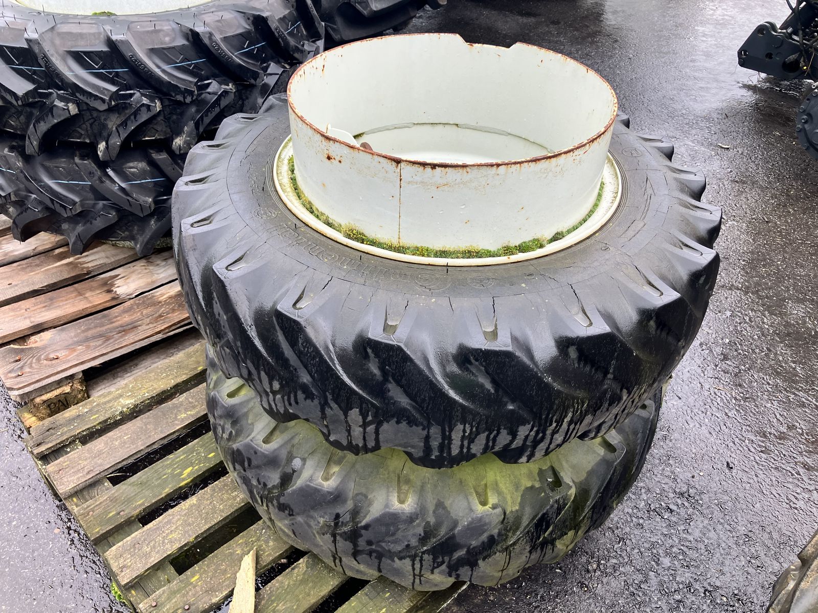 BKT 10.5 - 20 Zwillingsräder 2