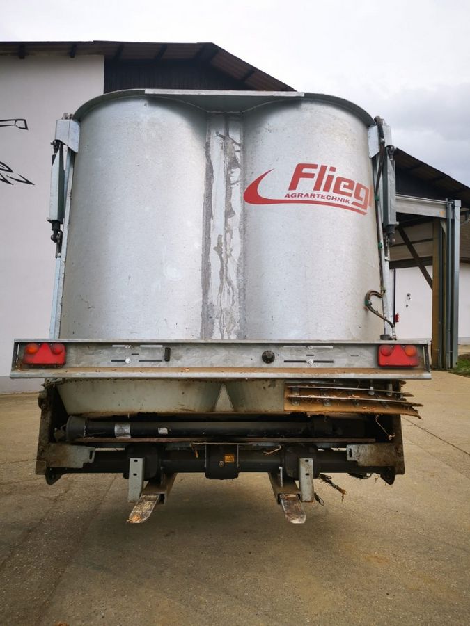 Fliegl  3