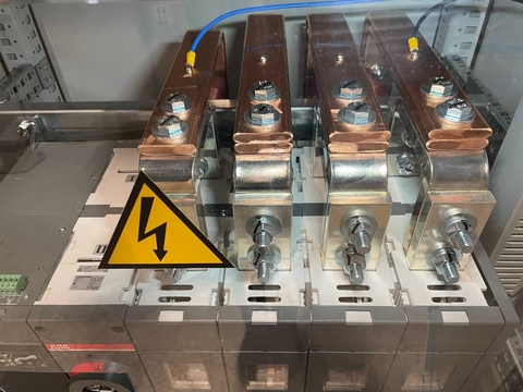ATS Panel 1600A - Max 1.100 kVA - DPX-27511