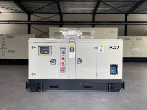 Sonstige 4M06G44/5 - 42 kVA Generator - DPX-19863