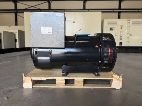 Sonstige DPX CJ444F - 400 kVA Alternator - DPX-33911