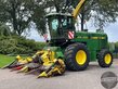 John Deere 6810