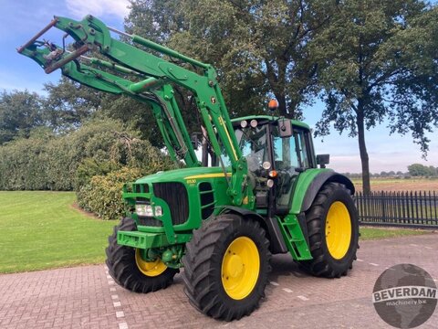 John Deere 6530