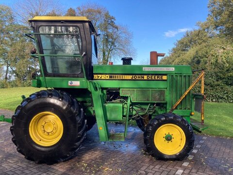 John Deere 5720 2