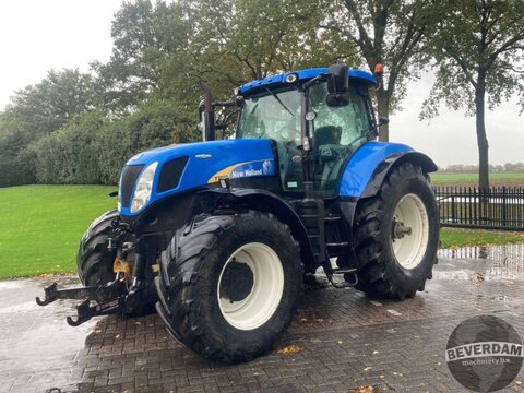 New Holland T7060