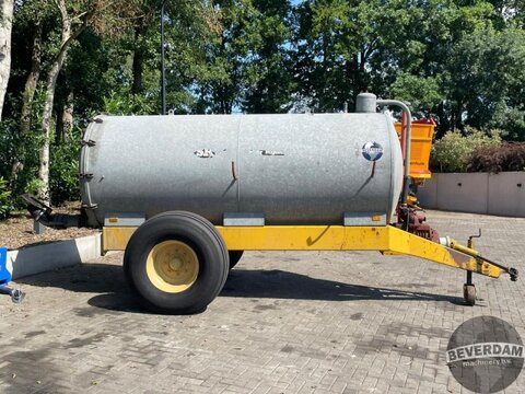 Schuitemaker 6800l watertank 2