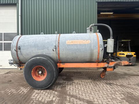 Sonstige Waterwagen - Gebruikt