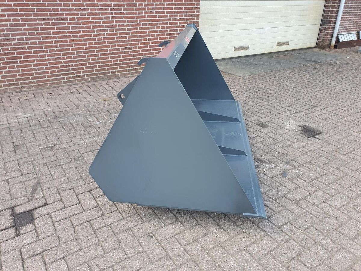 AGM volumebak 925 liter 3