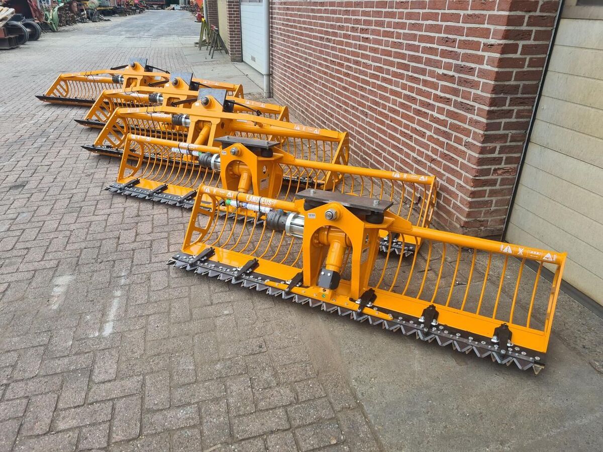 Grote vooraad maaikorfen 2