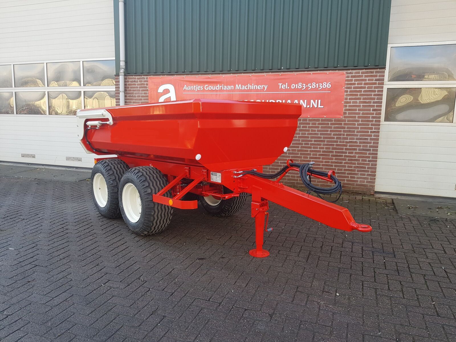 Agomac 6 ton mini kipper 2
