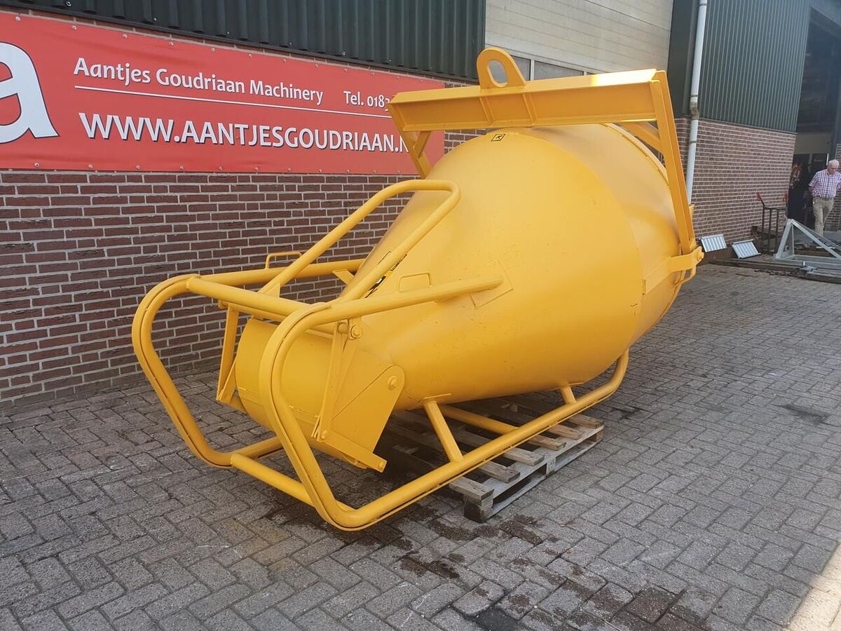 Beton kubel 2000 liter 2