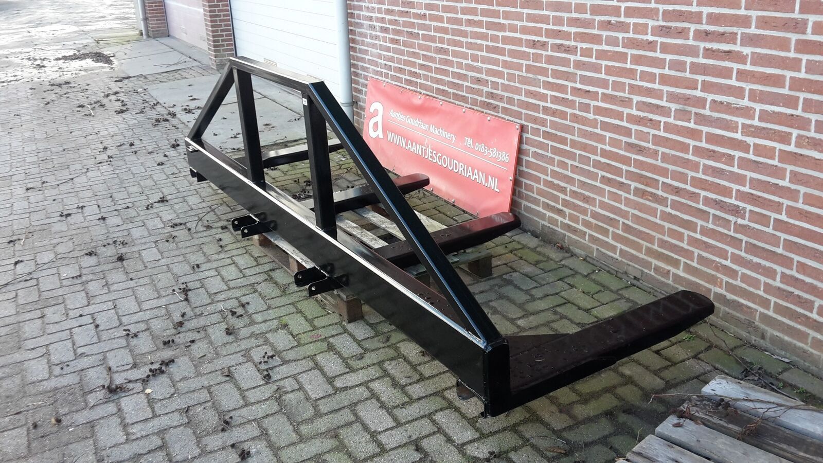 Agomac Vorkenverbreder 1