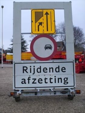 N2921 Verkeersgeleidingswagens 3
