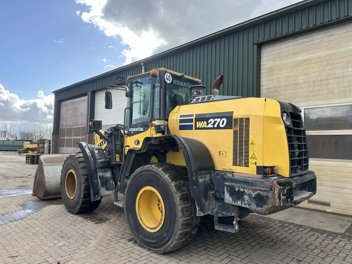 Shovel WA270 8 - Gebruikt 2