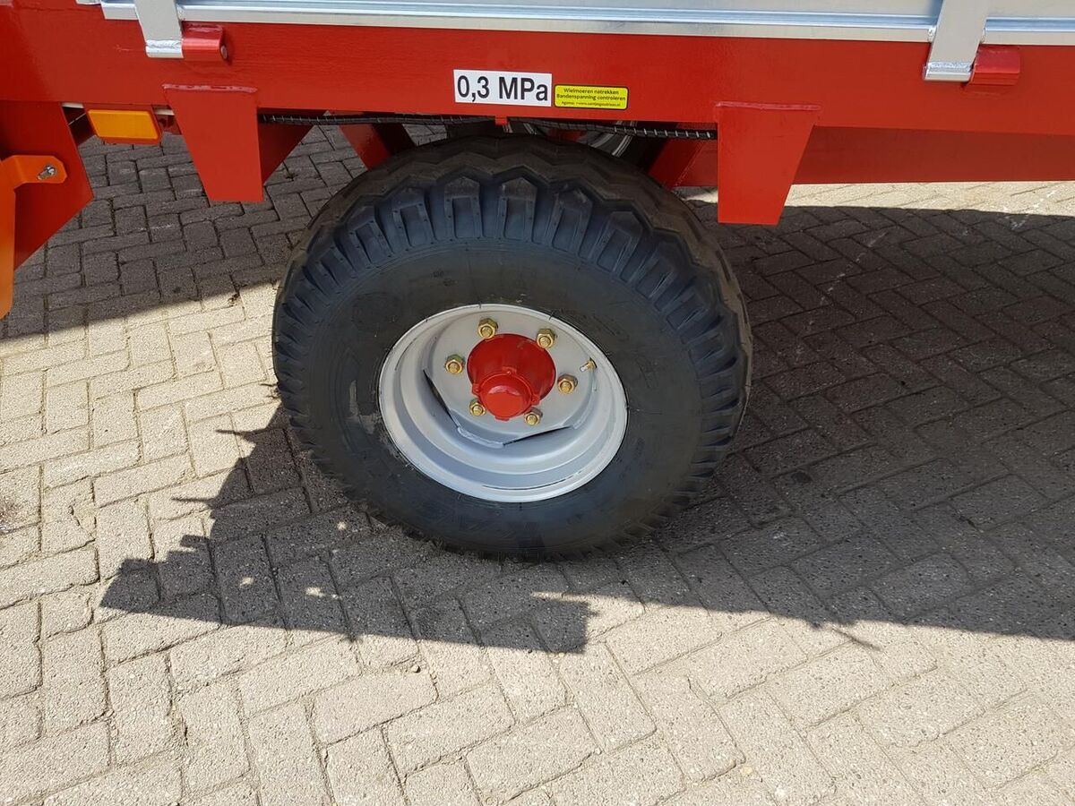 Meststrooier 5T - Nieuw 3