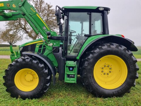 John Deere 6120M AutoPowr AutoTrac Frontlader 2