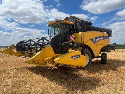 New Holland CX 5080 VariFeed 5,18m