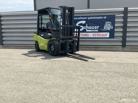 Clark L35XE