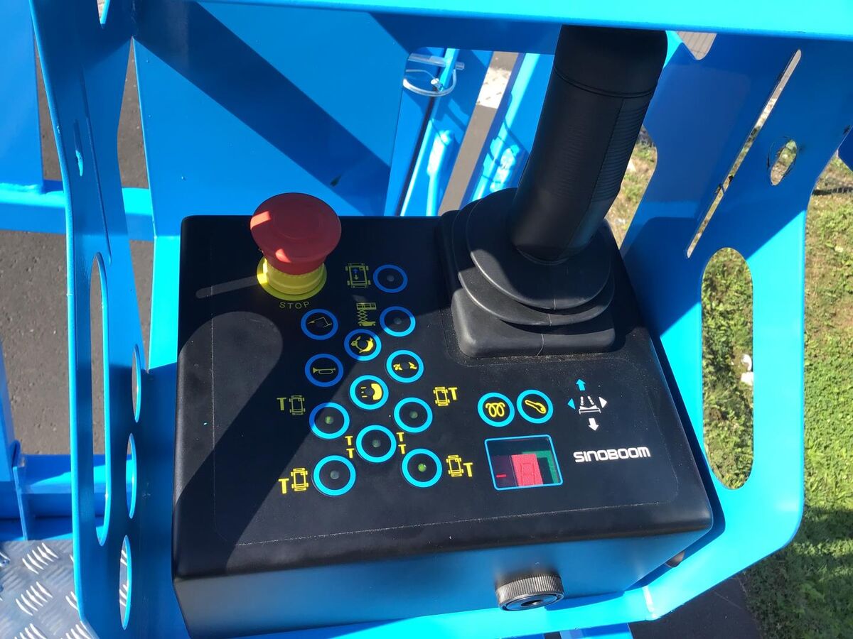 Sinoboom Scissor lift 4069RD 4WD 3