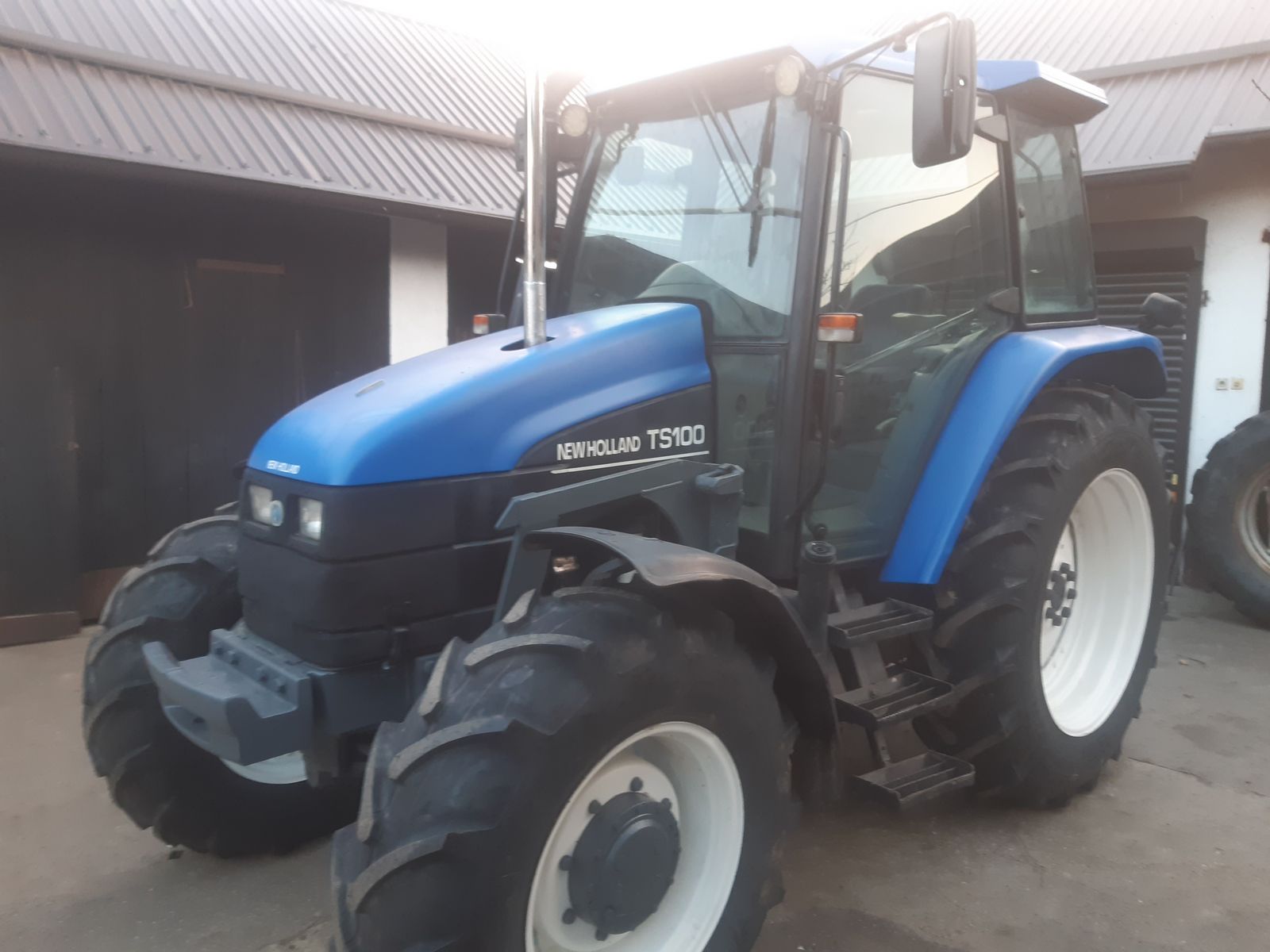 New Holland traktor new holland 100 ps 3
