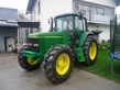 John Deere 6810