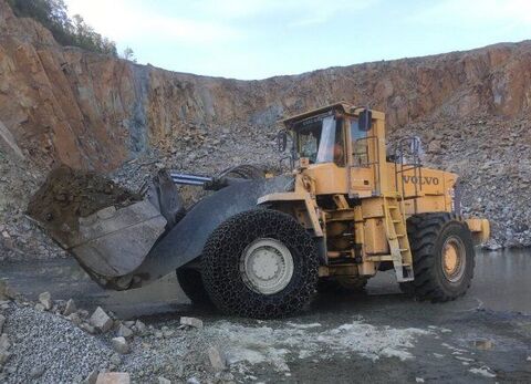 Volvo L330E