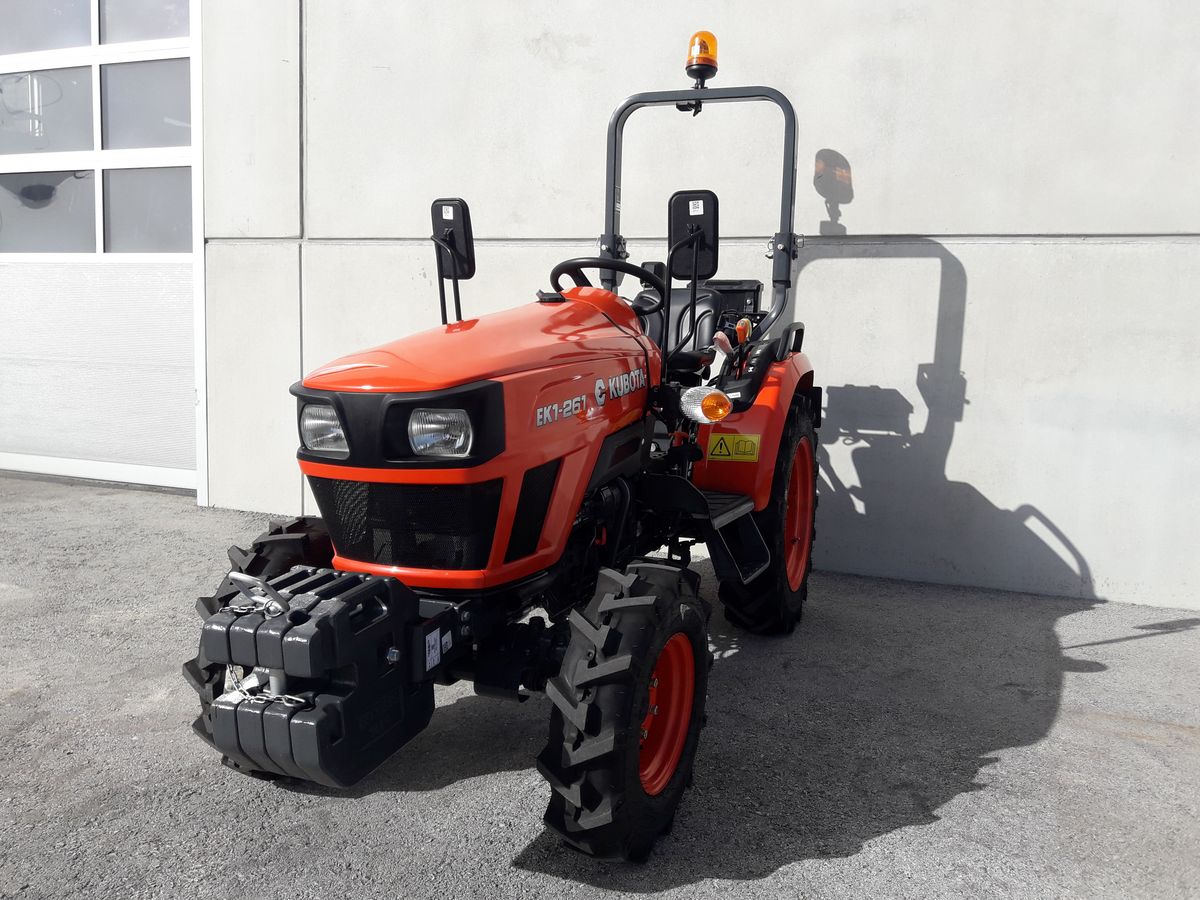 10007 KUBOTA EK1 SERIE Traktoren Prospekt von 02/2020 