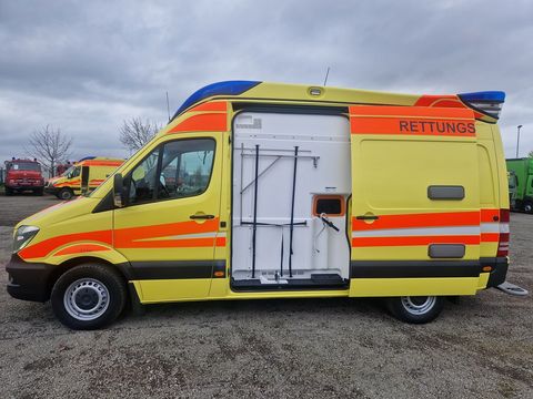 Mercedes Mercedes-Benz Sprinter 416 DELFIS Rettungs-Krank