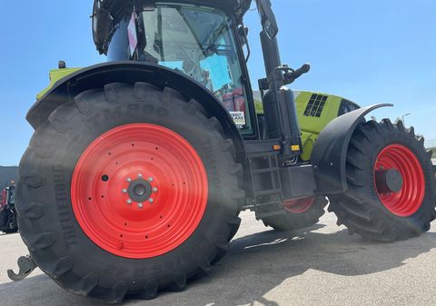 Claas Arion 660 CMATIC CEBIS