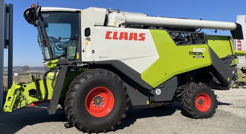 Claas TRION 660 MONTANA