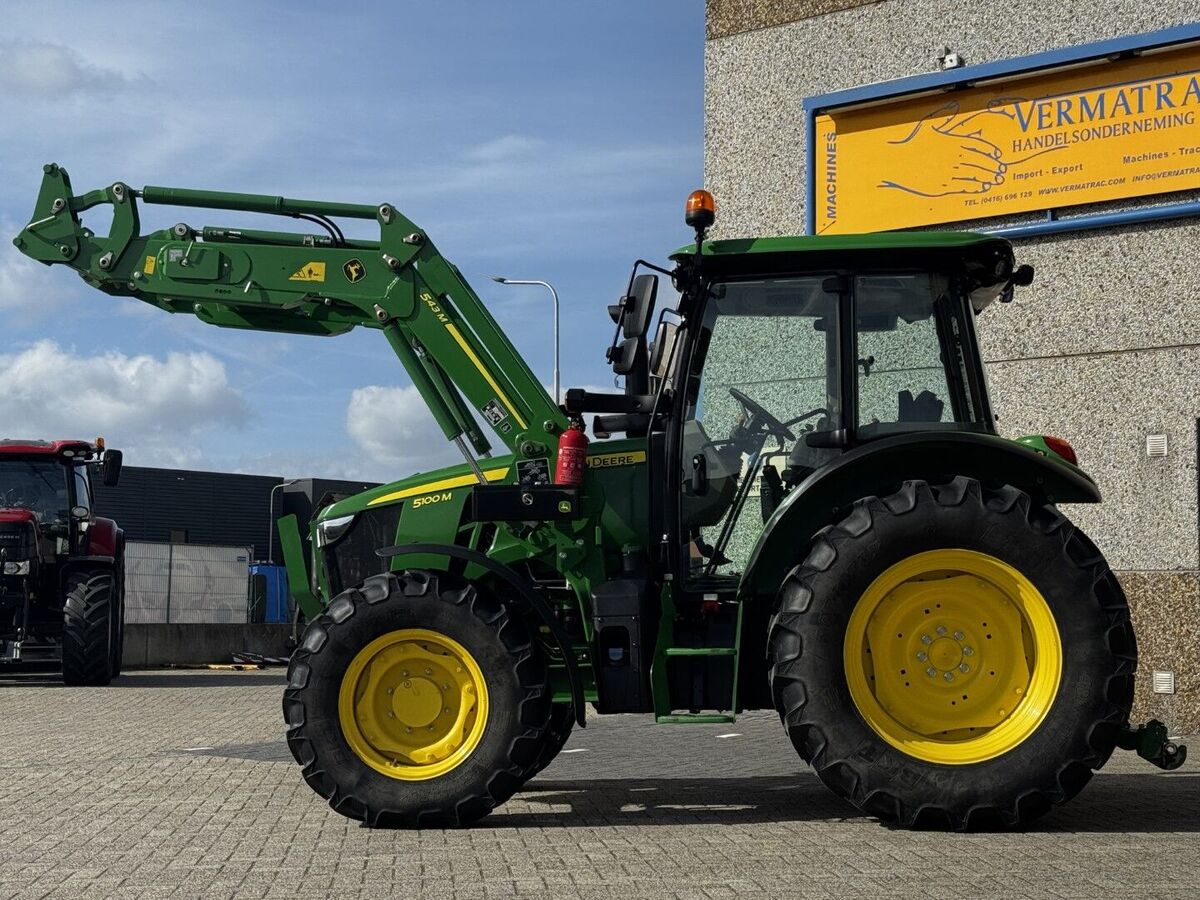 John Deere 5100M 2