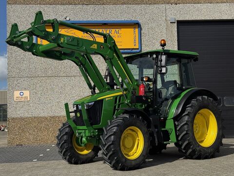 John Deere 5100M