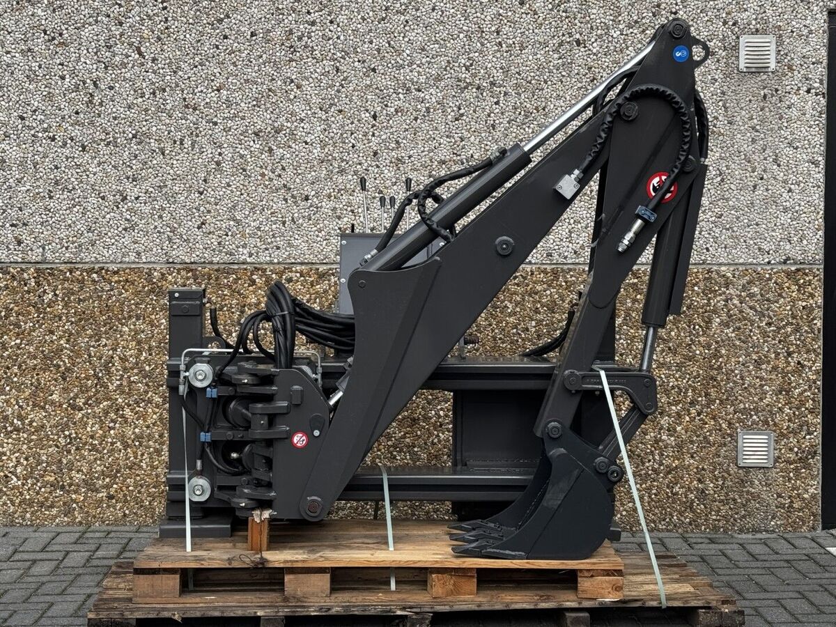 Gehl R135 3