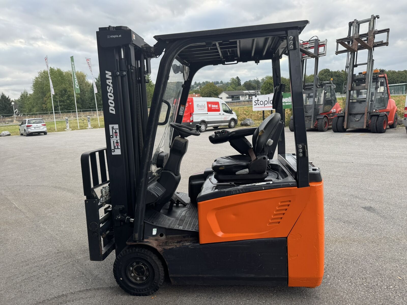 Doosan B15T-7 1