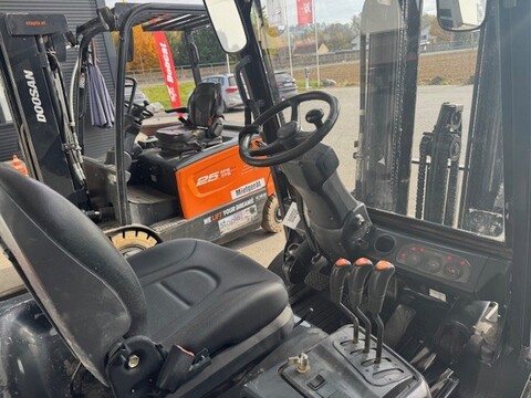 Doosan D30S-5 2