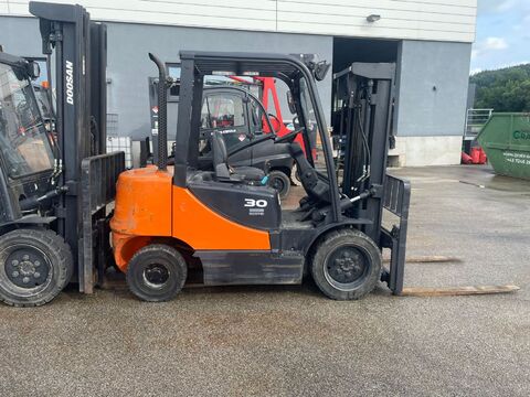 Doosan D30S-5