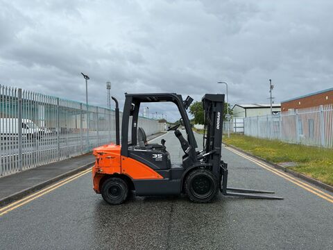 Doosan D35C-7