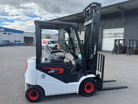 Bobcat B25NS