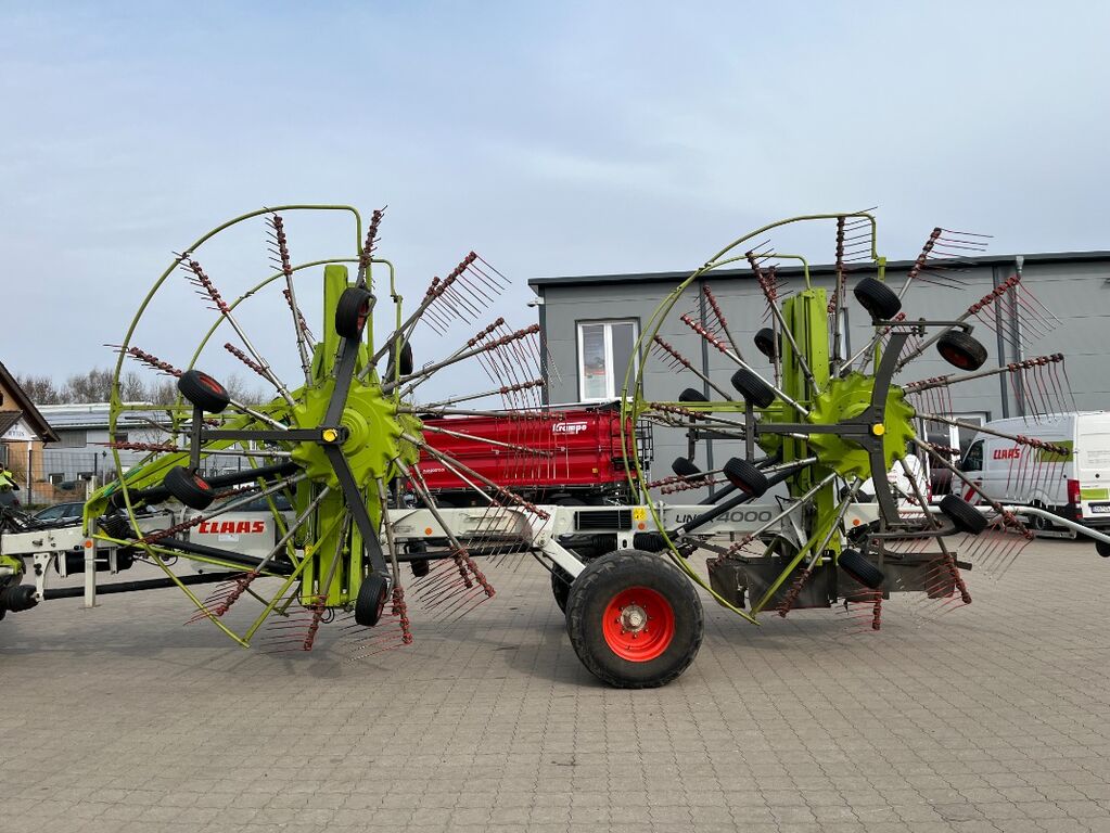 Claas LINER 4000 2