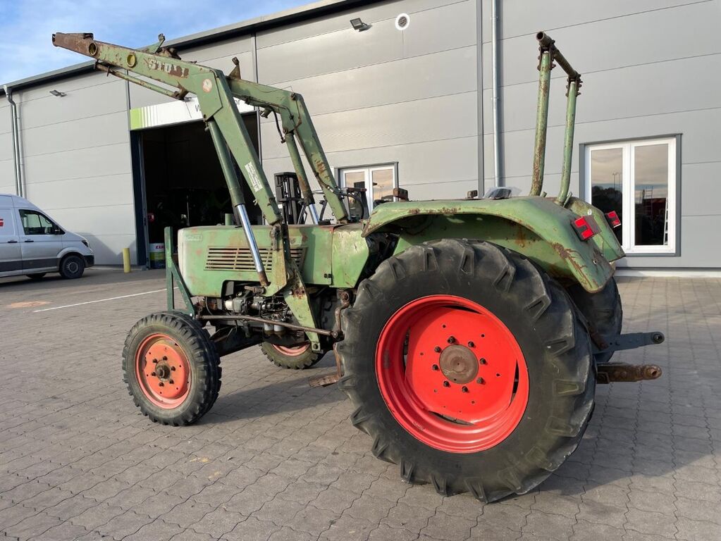 Fendt FARMER 106 S, STOLL Frontlader, Kupplung Anlasse 2