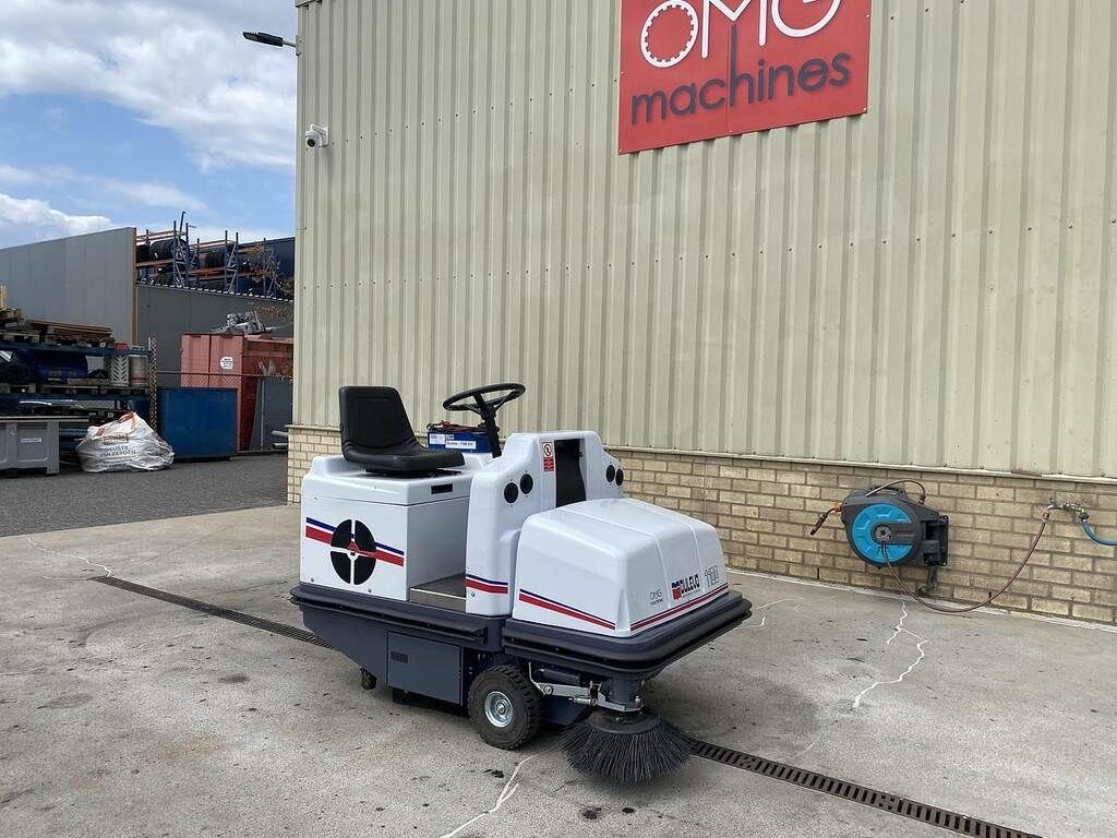 Dulevo 1100 EH, Veegmachine, Hoogkieper 3