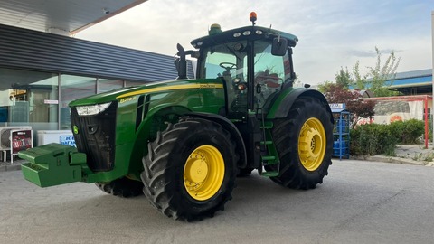 JOHN DEERE 8270R
