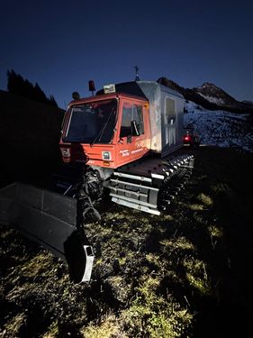 Kässbohrer PistenBully PB 060 – 70 PS, mit Perso